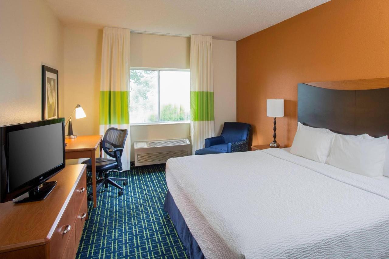 Fairfield Inn Middletown Monroe Экстерьер фото